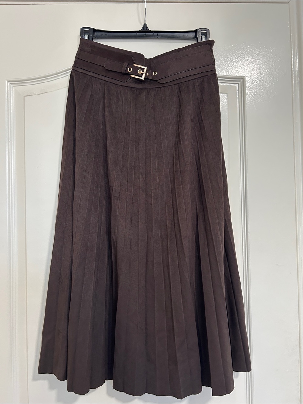 Pleated Brown Midi Skirt with Belt